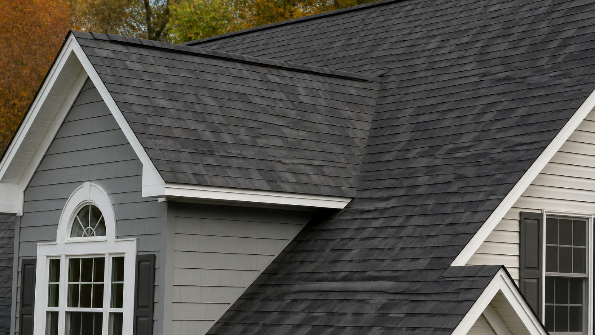 Dimensional architectural shingles on a Connecticut colonial roof